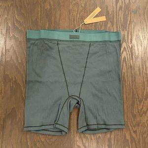 NWT SKIMS Cotton Rib Boxers in Green Size L